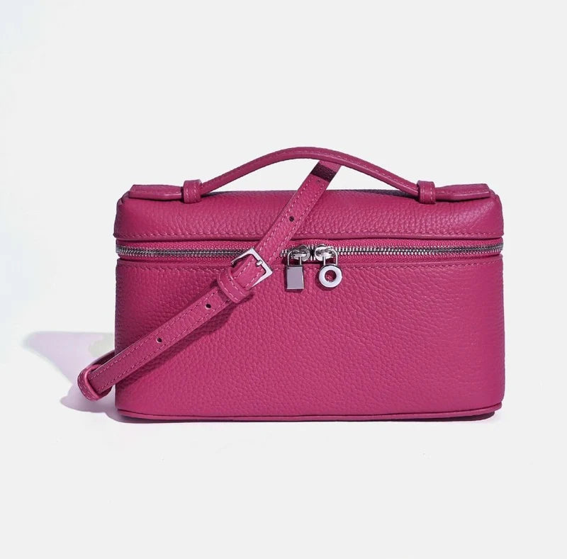 Sac ALMA FUCHSIA en cuir grainé rose fuchsia, avec bandoulière et finitions argentées - LANA PARIS