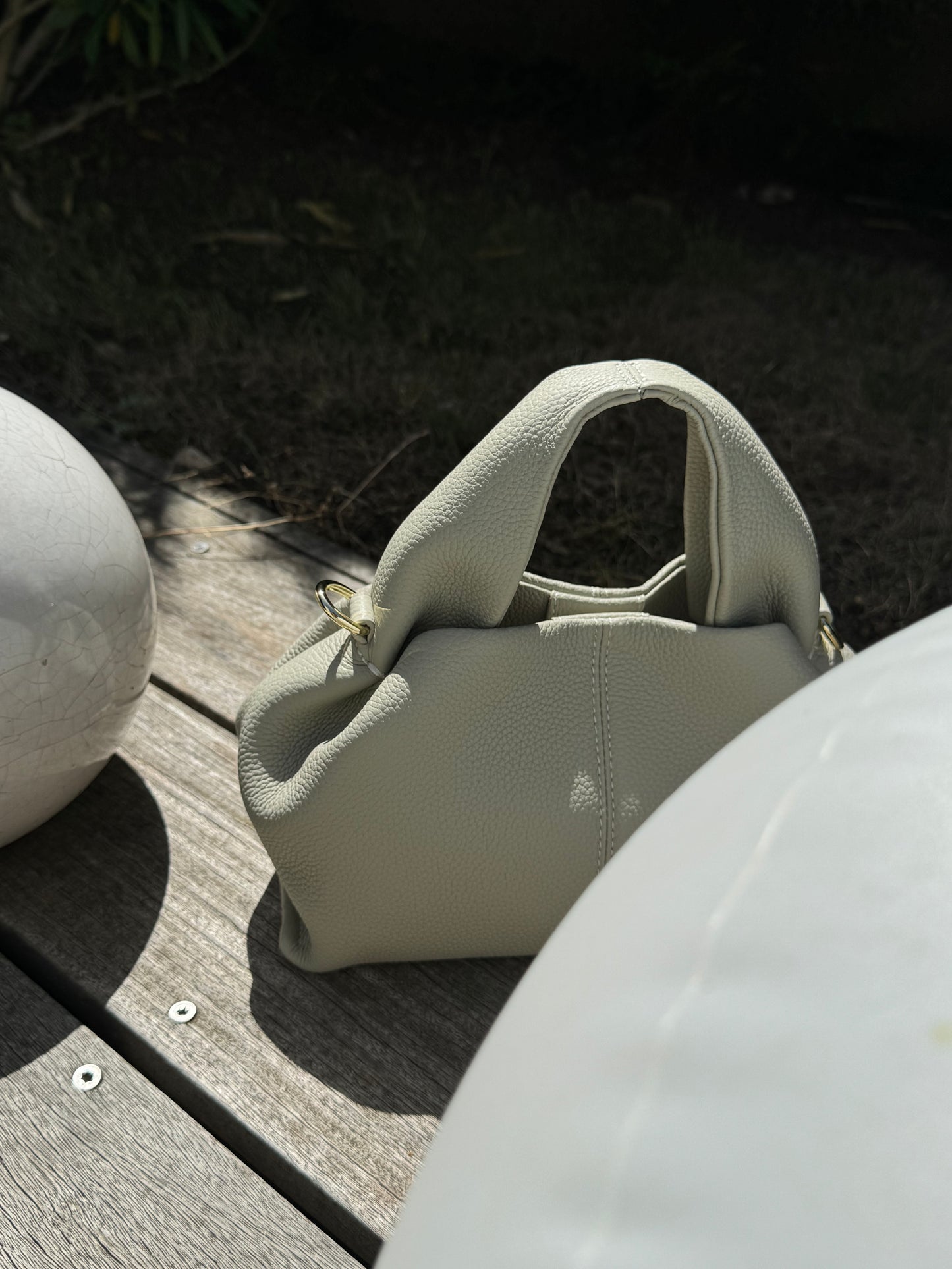 Sac à main femme blanc crème Louisa Marie en cuir véritable avec design élégant – Lana Paris